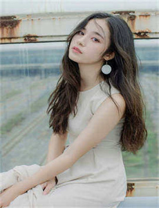 《强奷清纯美女h系列小说-《丰满老女人》伦理HD》