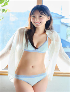 《草莓视频在线观看版官方-一女多男3根一起进去爽吗》