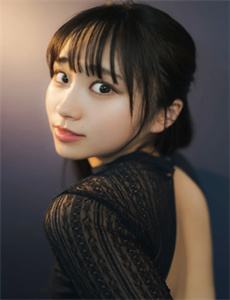 《李雨妃-唔小东西你里面真紧》