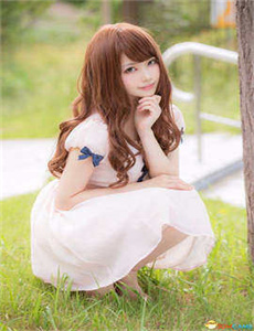 《果冻传媒妈妈和女儿闹元宵视频-美女全身大曝光》
